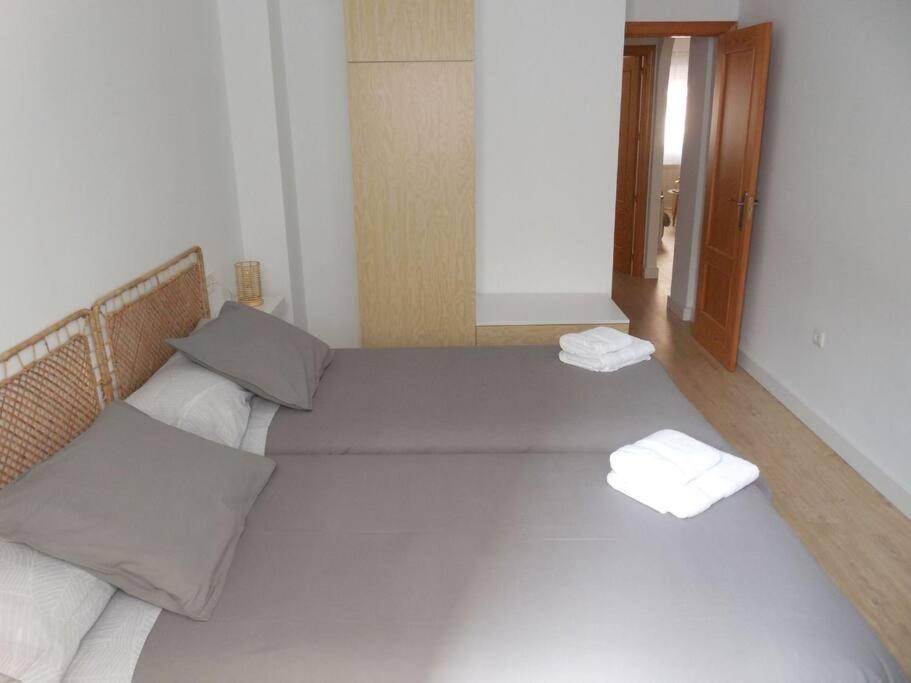 Precioso Piso De 2 Habitaciones Armilla Esterno foto