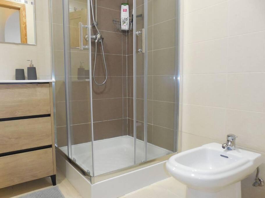 Precioso Piso De 2 Habitaciones Armilla Esterno foto